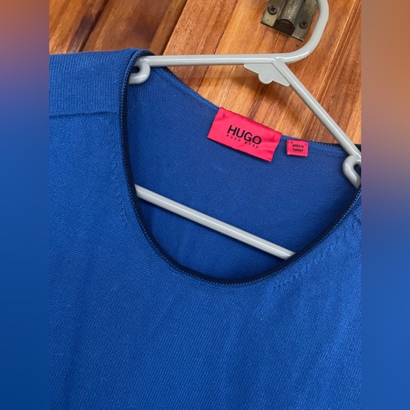 Original Hugo Boss electric blue crew neck sweater. Used. Size Large - Picture 7 of 10